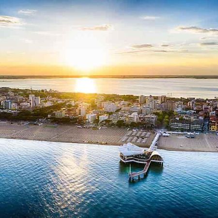 La Magia Del Mare Lignano Sabbiadoro Exterior foto